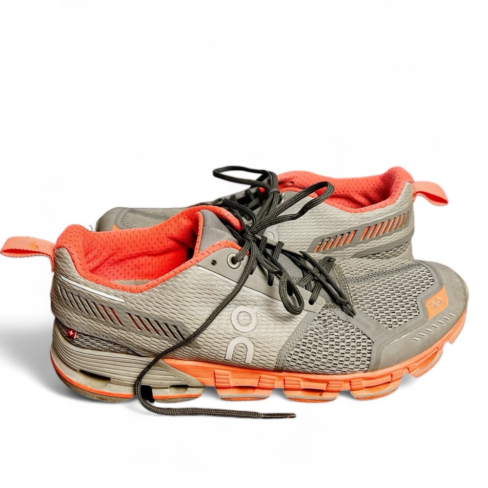 On Running - Women's On Cloudflyer Grey & Coral Road Runner Sneakers - Sz. 8.5